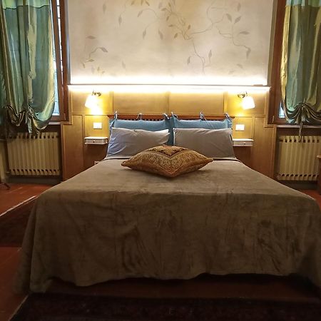 Magnolia Garden Apartment แฟร์รารา ภายนอก รูปภาพ
